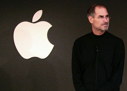 Steve Jobs Öldü