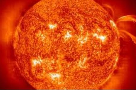 Güneş Patlamaları İletişimi Etkiliyoır